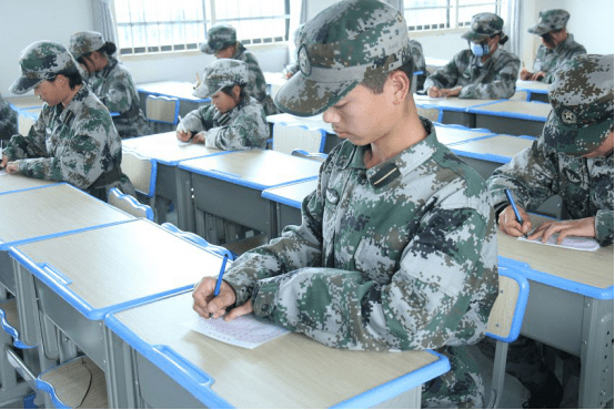 叛逆学生特殊学校之父母对孩子的爱存在极端的表现(图1)